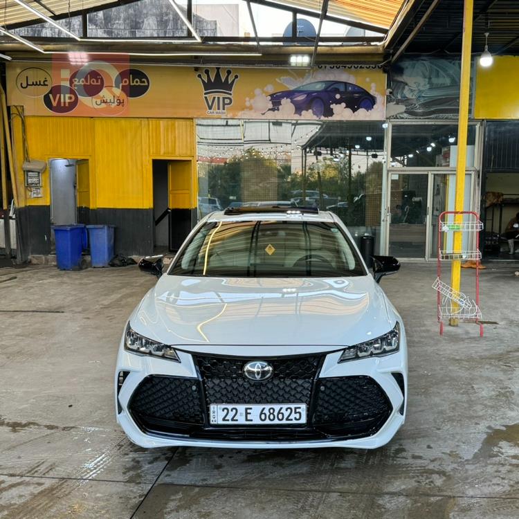 تويوتا أفالون